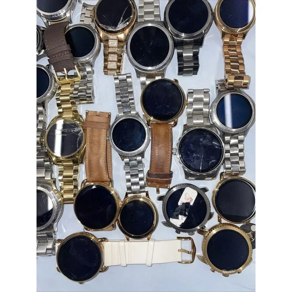 Wholesale watch lot of Michael Kors Gen 3 Smart Watch esQty 100 Sku LAN31